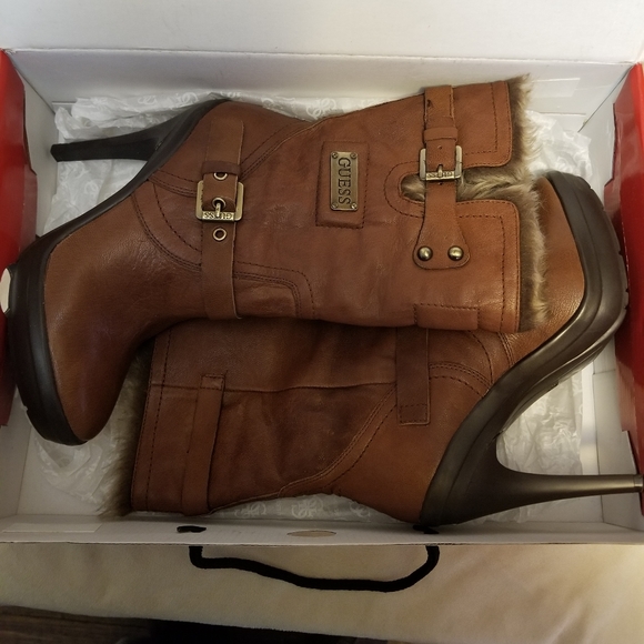 Boots - Picture 5 of 5